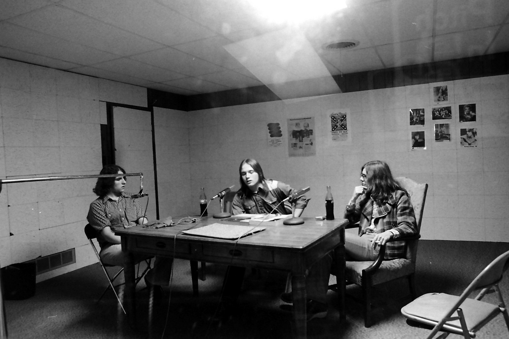 WLYX Studio  Feb-1975 (1)