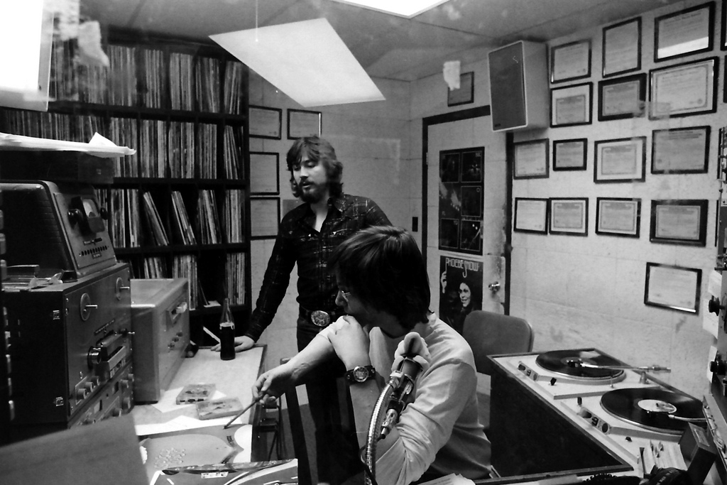 WLYX Studio  Feb-1975 (4)