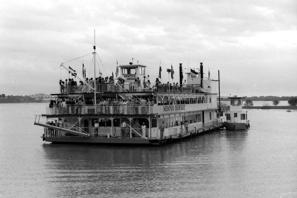 Memphis Showboat- May 1975